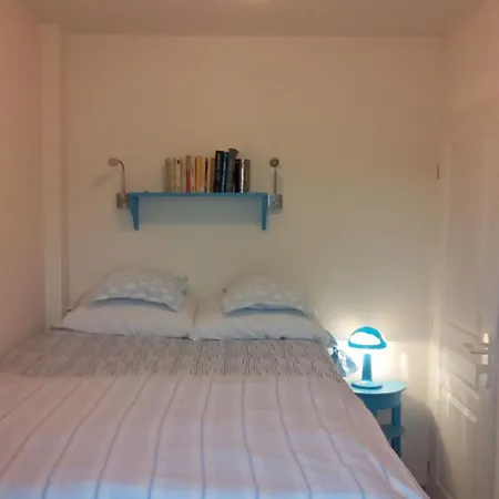 Villa Sur L'eau, Exceptionnelle, Parking, Climatisation Hyeres